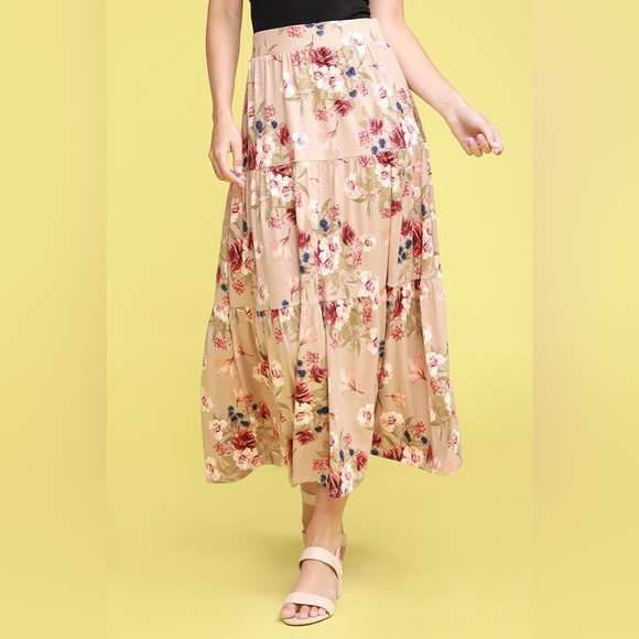 Floral High Waisted Maxi Skirt - Picture 2 of 3